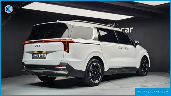 KIA CARNIVAL DIESEL 9-SEATER NOBLESSE