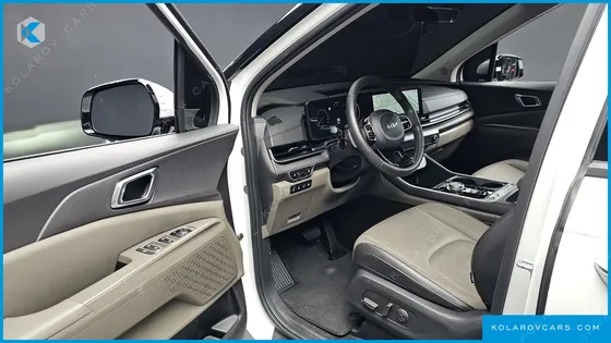 KIA CARNIVAL DIESEL 9-SEATER NOBLESSE
