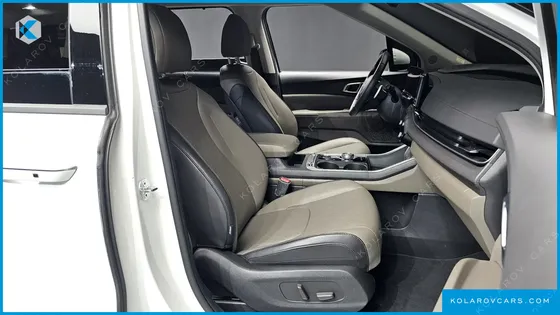 KIA CARNIVAL DIESEL 9-SEATER NOBLESSE
