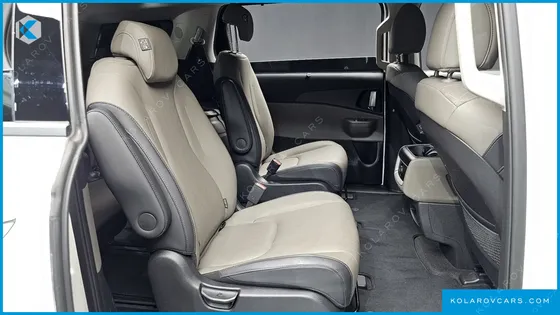KIA CARNIVAL DIESEL 9-SEATER NOBLESSE