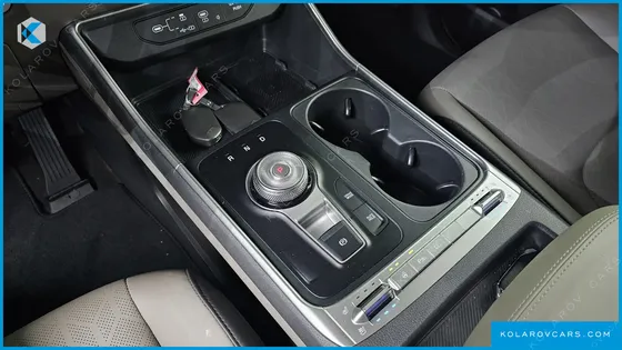 KIA CARNIVAL HEV 9 SEATER PRESTIGE