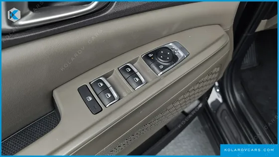 KIA CARNIVAL HEV 9 SEATER PRESTIGE