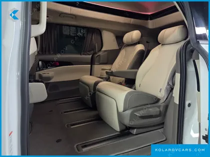 KIA CARNIVAL HEV 7-SEATER HI LIMOUSINE