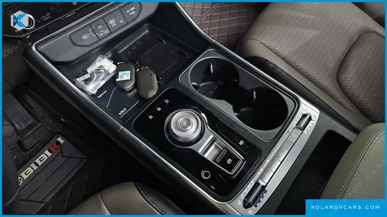 KIA CARNIVAL GASOLINE 7-SEATER GRAVITY