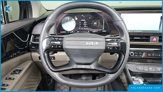 KIA CARNIVAL GASOLINE 7-SEATER GRAVITY
