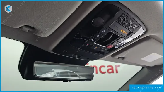 KIA CARNIVAL GASOLINE 7-SEATER GRAVITY