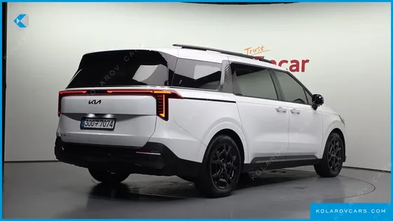 KIA CARNIVAL GASOLINE 9-SEATER GRAVITY