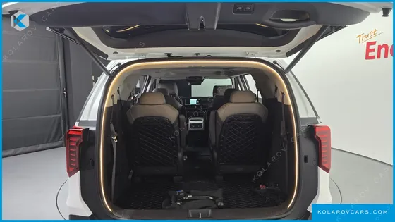 KIA CARNIVAL GASOLINE 9-SEATER GRAVITY