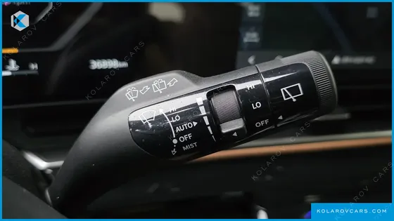 KIA CARNIVAL GASOLINE 9-SEATER GRAVITY