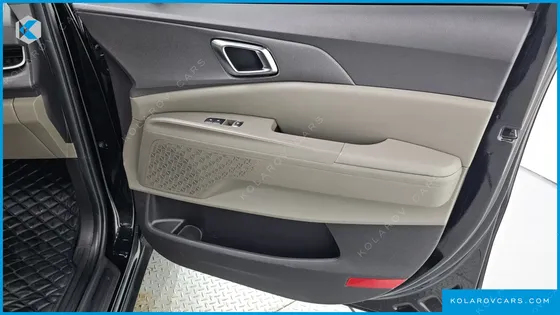 KIA CARNIVAL DIESEL 9-SEATER NOBLESSE