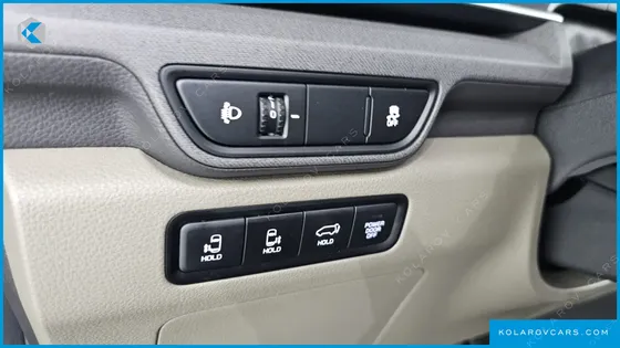 KIA CARNIVAL DIESEL 9-SEATER NOBLESSE