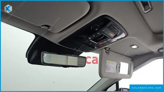KIA CARNIVAL DIESEL 9-SEATER NOBLESSE