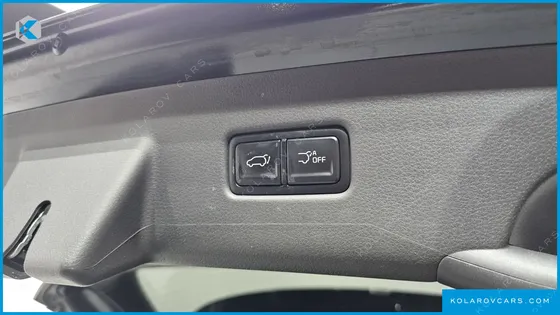 KIA CARNIVAL DIESEL 9-SEATER NOBLESSE