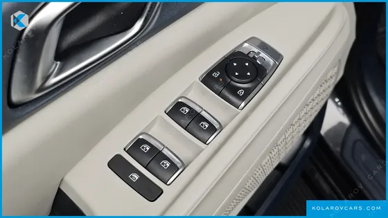 KIA CARNIVAL HEV 9SEATER NOBLESS