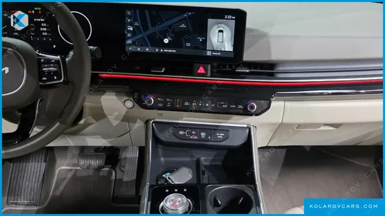 KIA CARNIVAL DIESEL 7-SEATER SIGNATURE