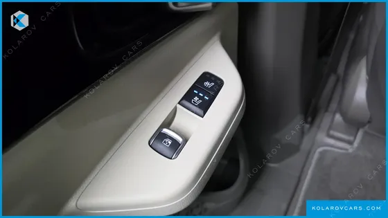 KIA CARNIVAL DIESEL 7-SEATER SIGNATURE