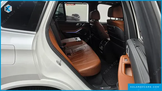 BMW X5 M50I