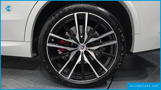 BMW X5 M50I