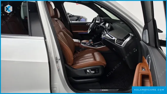 BMW X5 M50I