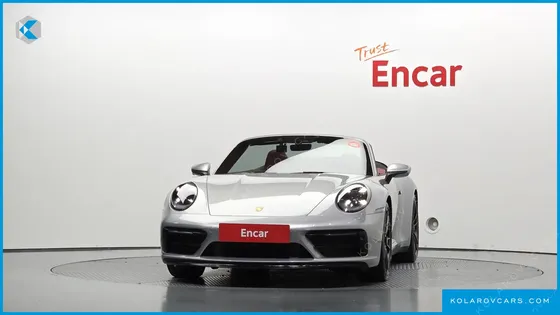 PORSCHE 911 CARRERA 4 GTS CABRIOLET