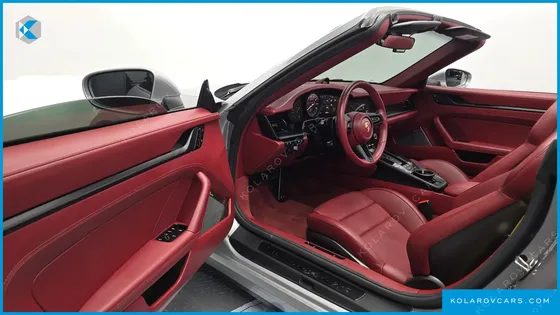 PORSCHE 911 CARRERA 4 GTS CABRIOLET