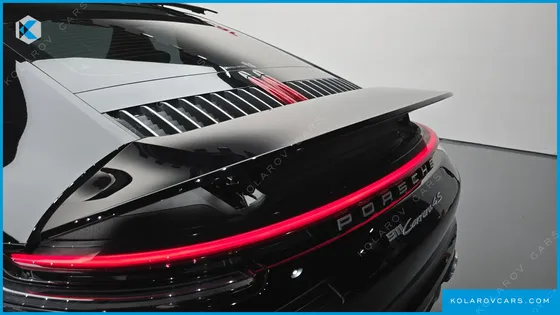 PORSCHE 911 CARRERA 4S