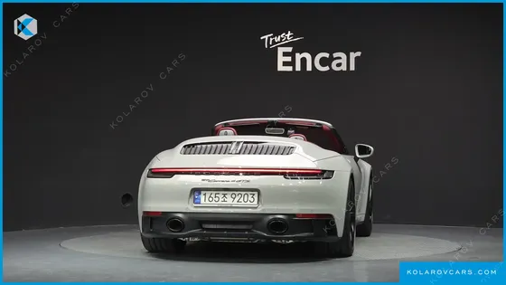 PORSCHE 911 CARRERA 4 GTS CABRIOLET