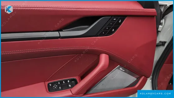 PORSCHE 911 CARRERA 4 GTS CABRIOLET