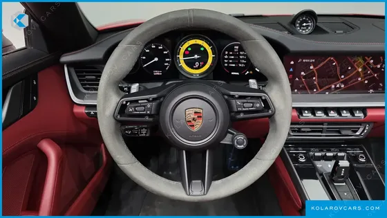 PORSCHE 911 CARRERA 4 CABRIOLET
