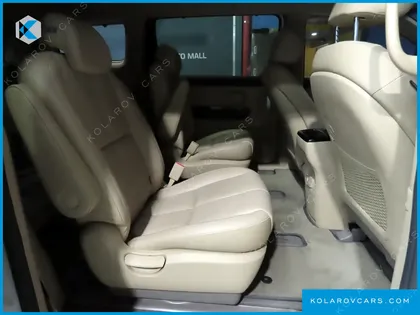 KIA CARNIVAL GASOLINE 9-SEATER NOBLESSE SPECIAL