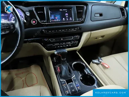 KIA CARNIVAL GASOLINE 9-SEATER NOBLESSE SPECIAL