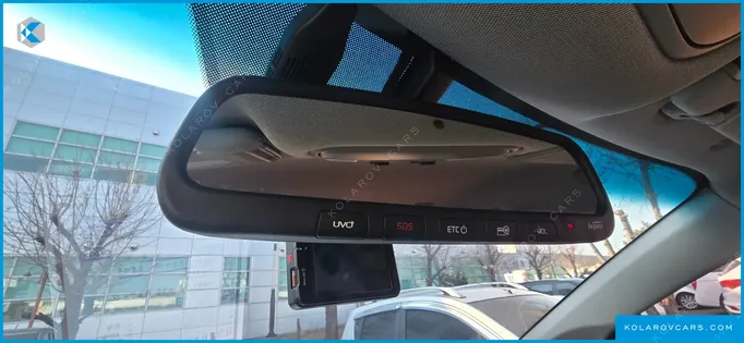 KIA CARNIVAL 9-SEATER PRSTIGE