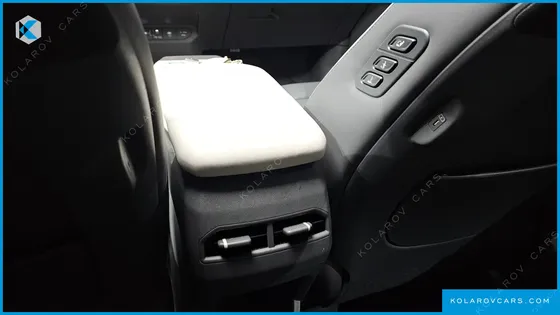 KIA EV3 STANDARD 2WD