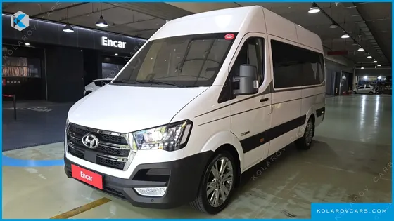 HYUNDAI SOLATI 15-SEATER