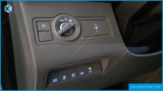 HYUNDAI SOLATI 15-SEATER