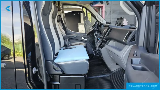 HYUNDAI SOLATI 16-SEATER