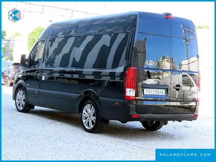 HYUNDAI SOLATI 15-SEATER