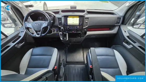 HYUNDAI SOLATI 15-SEATER