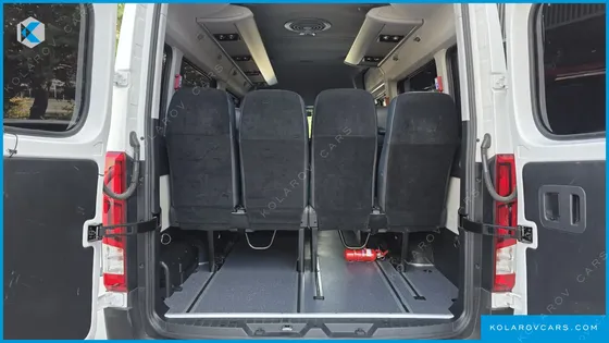 HYUNDAI SOLATI 15-SEATER