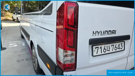 HYUNDAI SOLATI 15-SEATER