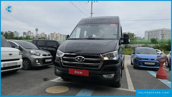 HYUNDAI SOLATI 16-SEATER
