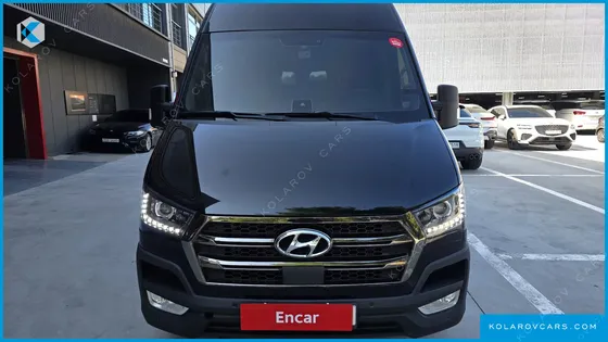 HYUNDAI SOLATI 15-SEATER