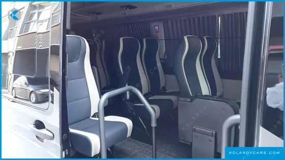 HYUNDAI SOLATI 15-SEATER