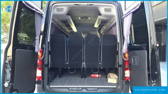 HYUNDAI SOLATI 15-SEATER
