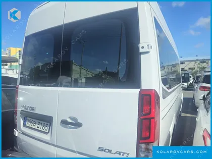 HYUNDAI SOLATI 15-SEATER