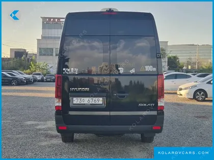 HYUNDAI SOLATI 16-SEATER