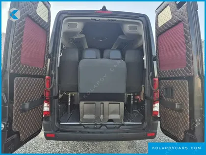 HYUNDAI SOLATI 16-SEATER