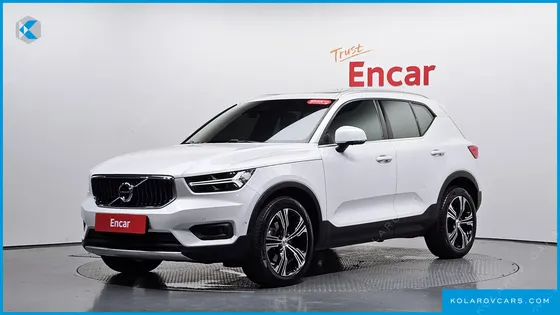 VOLVO XC40 B4 INSCRIPTION