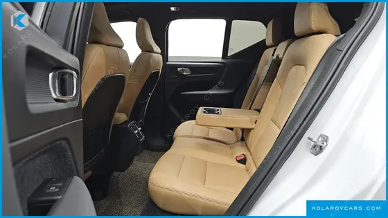 VOLVO XC40 B4 INSCRIPTION
