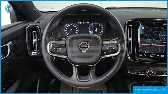 VOLVO XC40 B4 INSCRIPTION